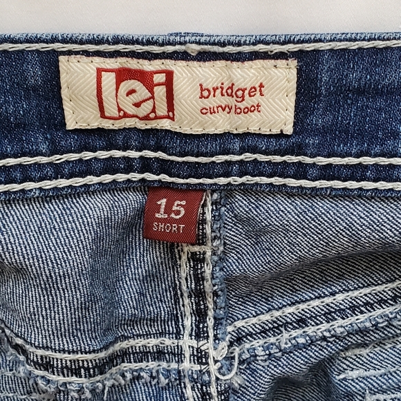 L.e.i. Juniors Curvy Boot Jeans - Picture 6 of 6